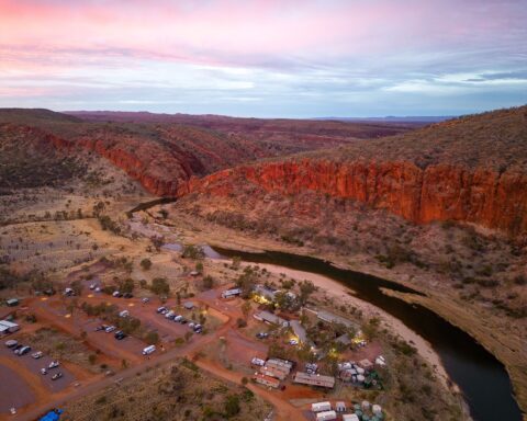 Glen Helen Gorge is a great place to view the West MacDonnell Ranges, take a cool dip, and is an important refuge for local wildlife.The gorge is located 132 kilometres from Alice Springs, in the western reaches of the West MacDonnell Ranges.