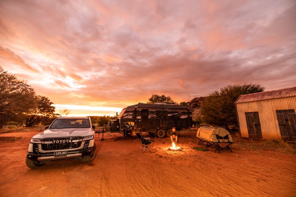  is a family owned private 600 acres with the desert backdrop of amazing escarpments property. 

The Homestead offers glamping tents and cabin accommodation and a homestead dining experience.